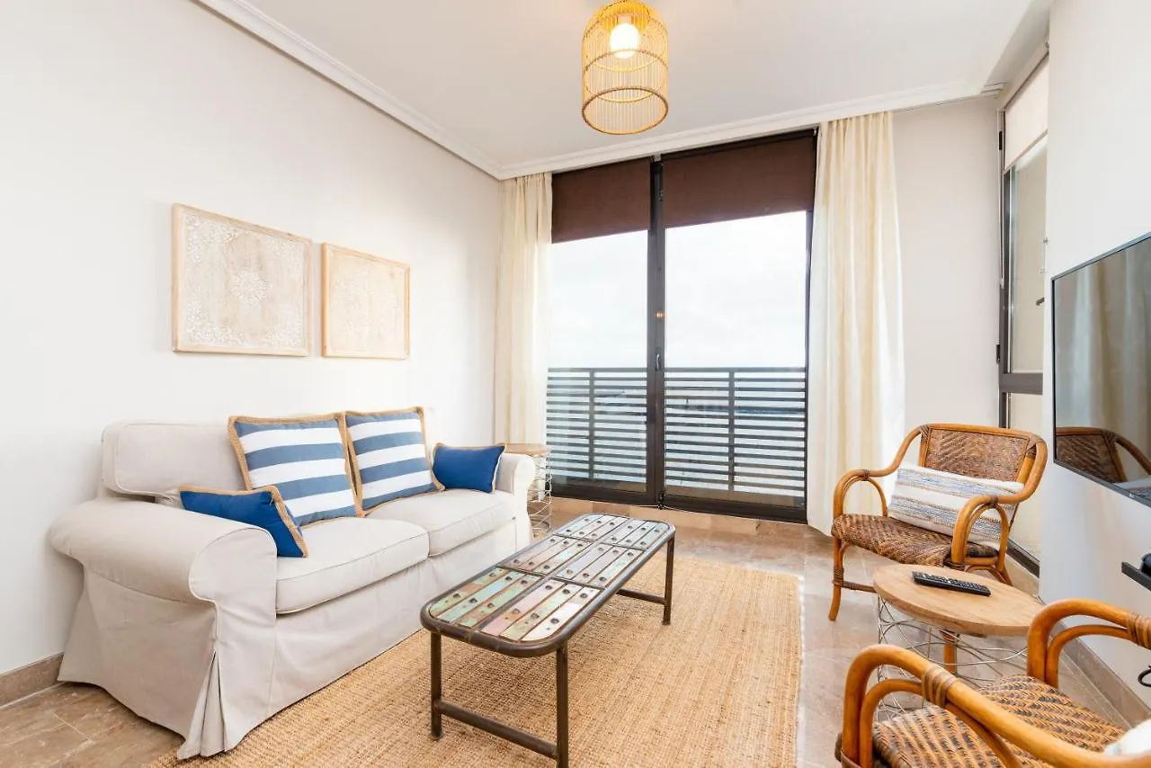 Fee4Me: First Line Luxury Apartment Arrecife